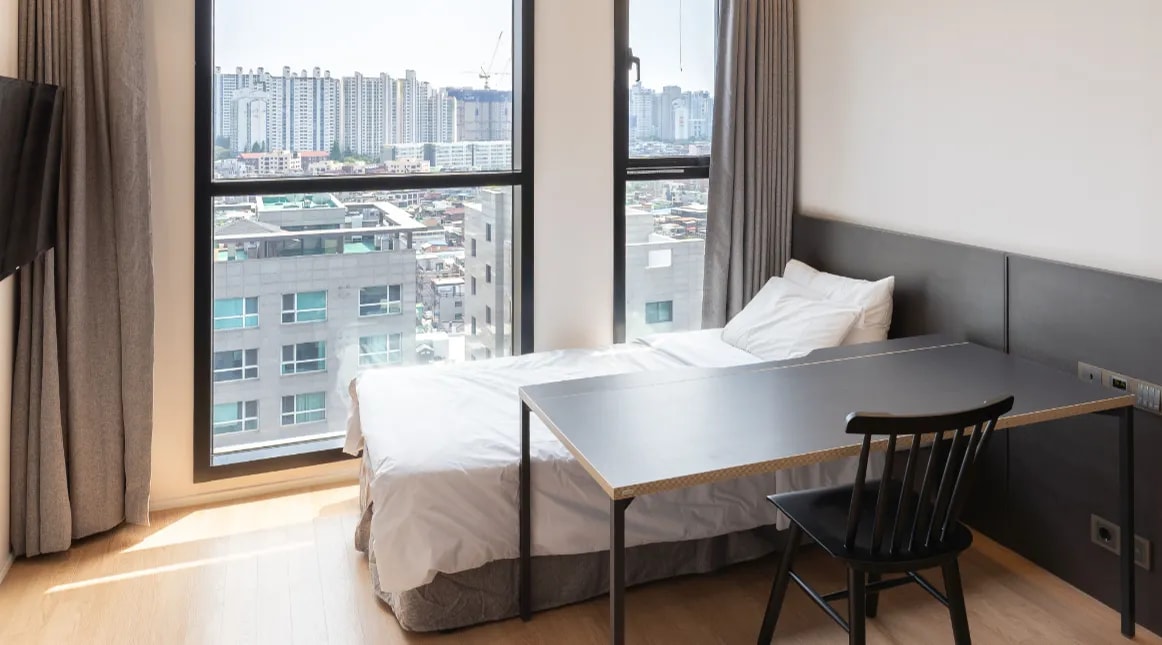 19 뒹굶의 방-07920---1400.webp-crop